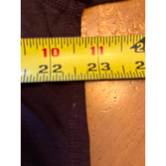 Vuori Tradewind Pocket Performance Tee Shirt Athletic Fit Burgundy Size XL - Picture 7 of 9